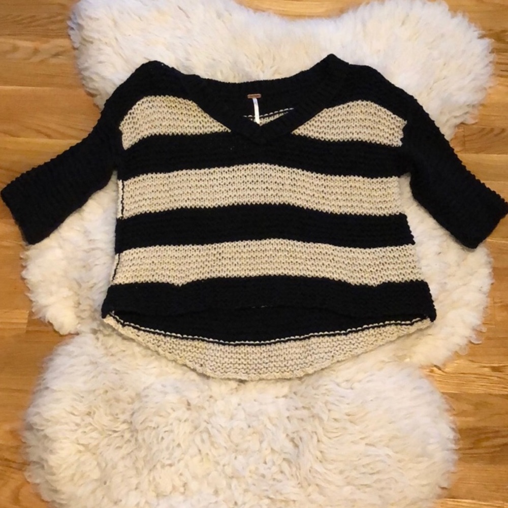 FREE PEOPLE SWEATER